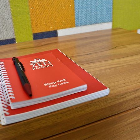 Zen Rooms Kuta Tuban Suites ภายนอก รูปภาพ